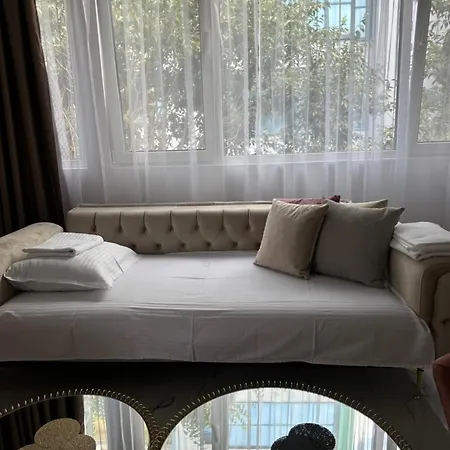 лукс на море Luxury In Downtown With Garage *