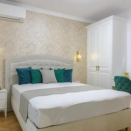 Apartman лукс на море Luxury In Downtown With Garage