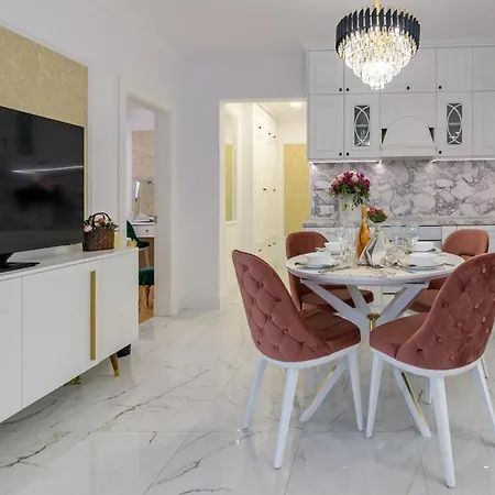 лукс на море Luxury In Downtown With Garage Várna