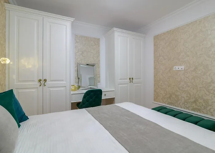 Appartamento лукс на море Luxury In Downtown With Garage