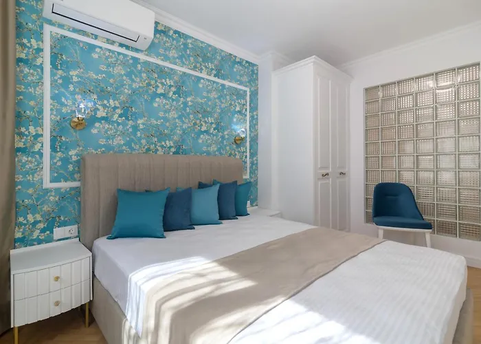 лукс на море Luxury In Downtown With Garage Appartamento Varna