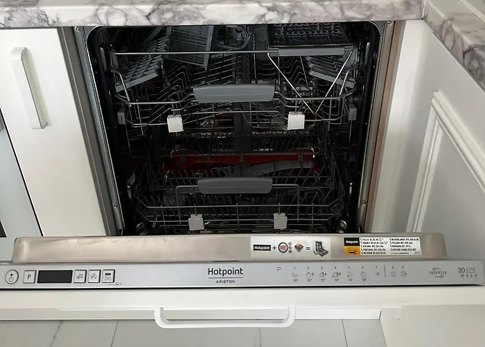 лукс на море Luxury In Downtown With Garage Appartamento *